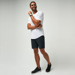 Travis Mathew Tech Chino Golf Shorts - Hitam