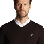 Lyle & Scott Merino Blend en V-Neck Knit - Jet Black